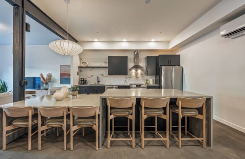 Downtown Leavenworth House | Parro at Hara Homes Luxury Stay