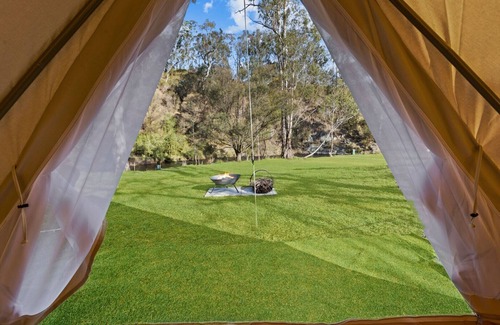 Dargo House | Parsons Flat Glamping: Immerse yourself in the serenity of a secluded retreat