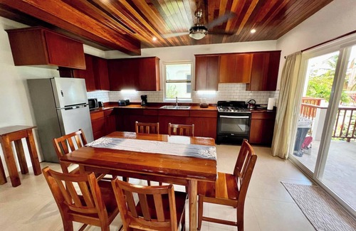 Caye Caulker Apartment | Partial Oceanview Velento#6 -2 bed/2 ba, private dock/pool/free paddleboards