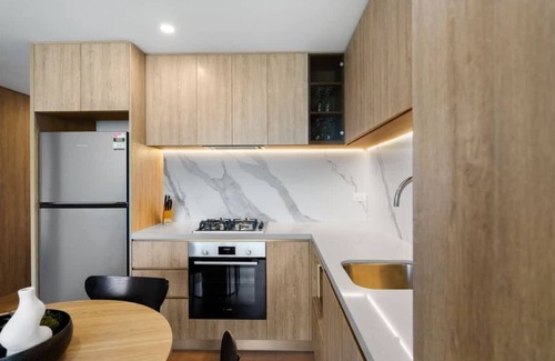 Broadbeach Apartment | Partial Spectacular Ocean View NEW 2BR *Pool/Gym*