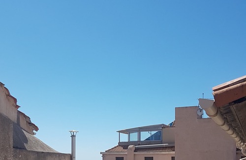 8th Arrondissement House | Particulier Maison Plage Calanque 4/6 Pers