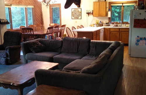 West Dover House | Partridge Run Ski House Hot Tub! Booking Sum/Fall/Winter Special Rates Available
