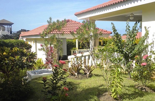 La Mulata Villa | Party in Sosua, 3-bedroom guest-friendly villa!