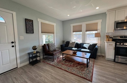 Old Pasadena House | ★ Pasadena 2B/2B fully remodeled with 2 parking ★