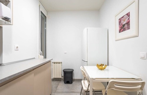 la Vila de Gracia Apartment | Paseo de Gracia Modern and cozy 3BD - 2BTh