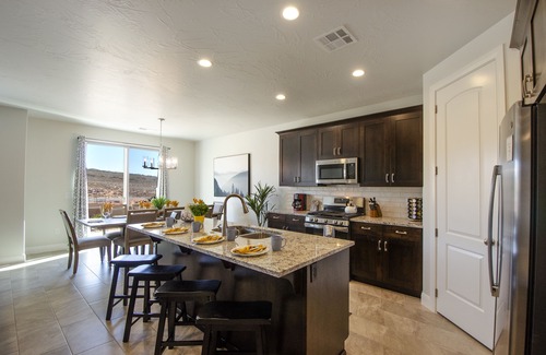 Washington House | Paseos 1146| Private Hot Tub, Pickleball Court, Access to Community Pool