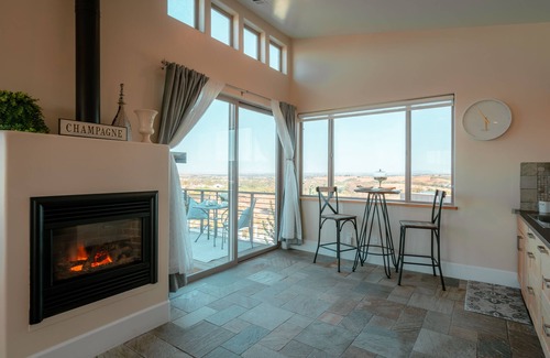 Paso Robles Apartment | Paso Robles Experience -Video Tour- EV Charging free