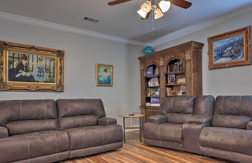 Henderson Point House | Pass Christian Home: Easy Access to Beaches!