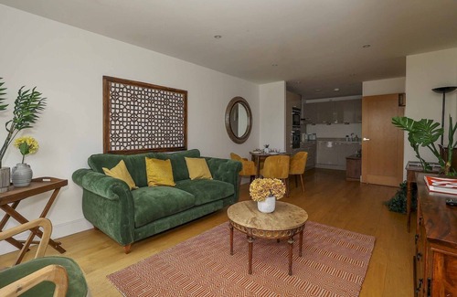 Canbury Apartment | Pass the Keys | Stylish comfortable apartment in central Kingston