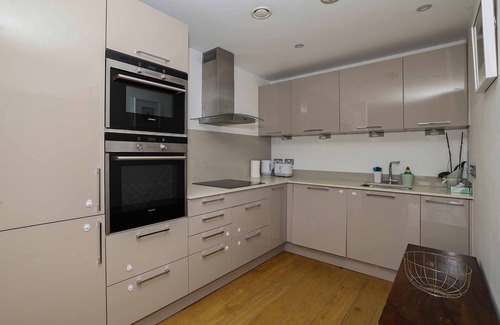 Canbury Apartment | Pass the Keys | Stylish comfortable apartment in central Kingston