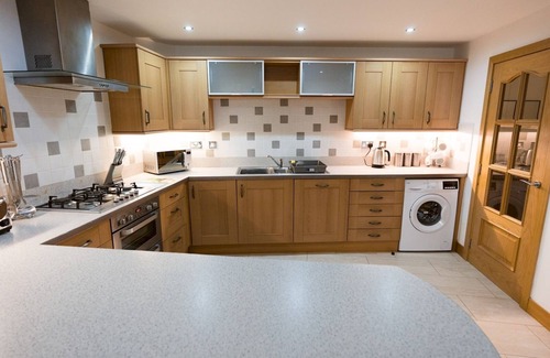 Kelvinbridge House | Pass the Keys | Beautiful Unique 3Bed Mews Cottage House