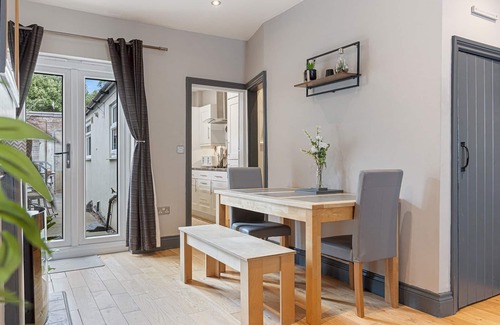 York House | Pass the Keys | Beautifully Cosy 2-bed Home in York