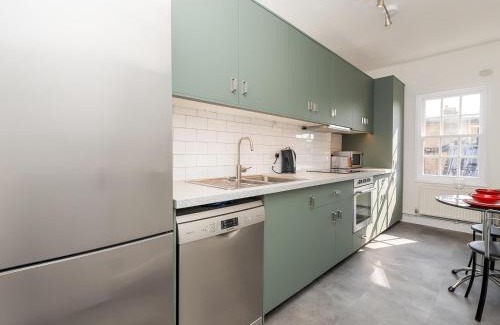 Bath Apartment | Pass the Keys Bright modern one bed apartment - Bath city centre