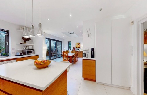 Golders Green House | Pass the Keys | Charming house in Golders Green