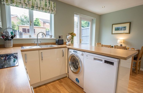 Shrewsbury House | Pass the Keys | Cheerful and modern one bedroom home with parking