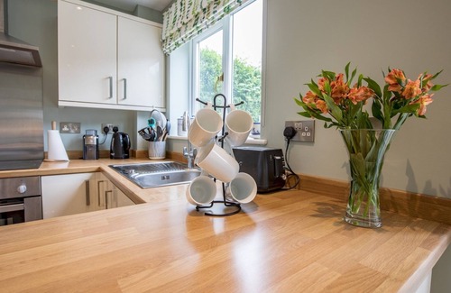 Shrewsbury House | Pass the Keys | Cheerful and modern one bedroom home with parking