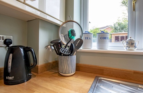 Shrewsbury House | Pass the Keys | Cheerful and modern one bedroom home with parking