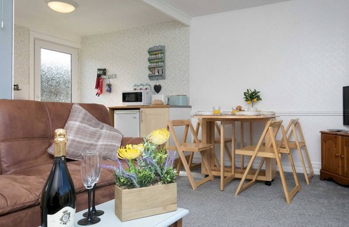 Bont Newydd House | Pass the Keys | Comfortable 2 Bed Riverside Chalet near Snowdonia