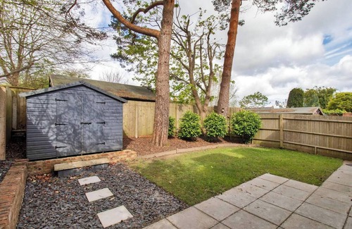 Five Oak Green House | Pass the Keys | Cute cottage in Pembury with parking