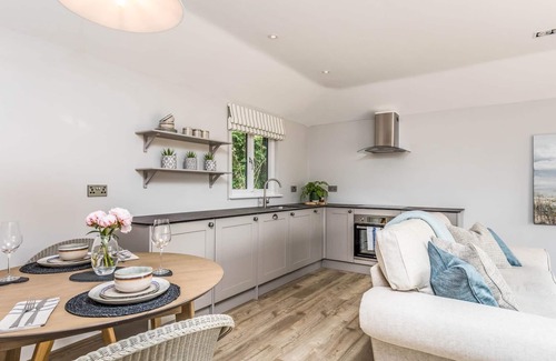 Funtington Apartment | Pass the Keys | Delightful 1 bed lodge in South Downs village