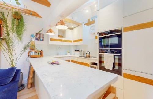 Frognal and Fitzjohns Apartment | Pass the Keys Elegant flat in trendy Hampstead