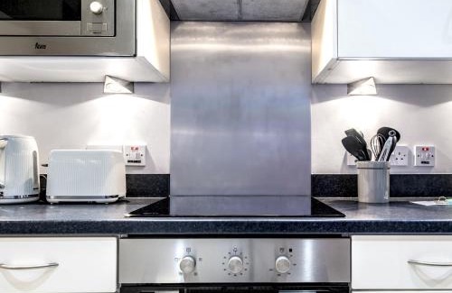 Belfast City Centre House | Pass the Keys Exquisite 3 Floor Townhouse Perfect Location