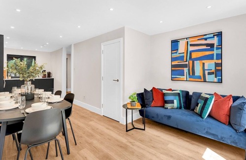 Rotherhithe House | Pass the Keys | London Waterfront Townhouse near tube