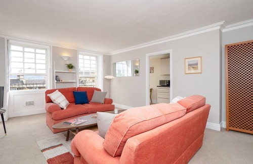 Bath Apartment | Pass the Keys | Lovely 1 bed flat with parking close to the centre