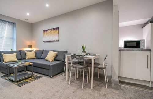 Belfast Apartment | Pass the Keys | Lovely 1BR Apt in No. 1 Location w/Top Amenities