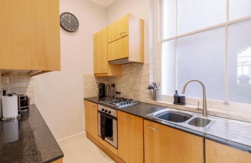 Pimlico Apartment | Pass the Keys Lovely 2-bedroom flat in Pimlico w outdoor patio