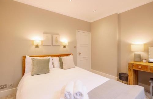Pimlico Apartment | Pass the Keys Lovely 2-bedroom flat in Pimlico w outdoor patio