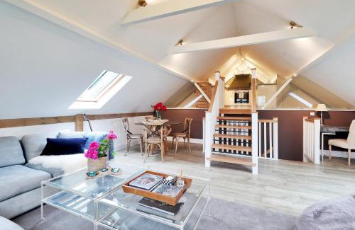 Cowden House | Pass the Keys Lovely Countryside Barn Conversion Cottage