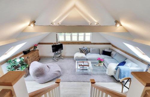 Cowden House | Pass the Keys Lovely Countryside Barn Conversion Cottage
