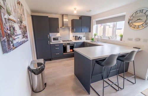 Edwalton House | Pass the Keys | Modern 3-Bed Home with Garden & Free Parking