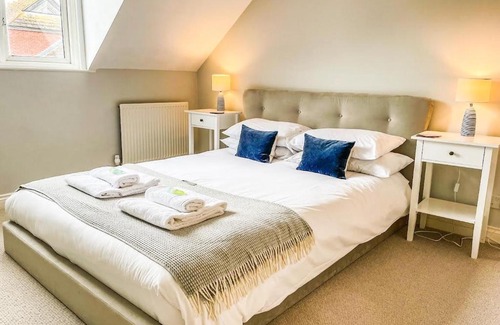 Exeter House | Pass the Keys Modern 3Bedroom home close to Exeter Quay, with Free parking