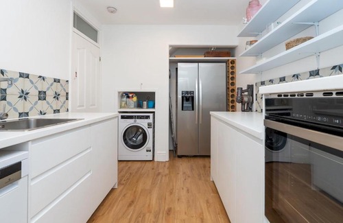 Combe Down House | Pass the Keys Spacious family home with parking