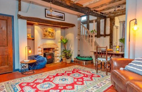 Market Drayton House | Pass the Keys Stay in the Original Home of the Gingerbread Man!