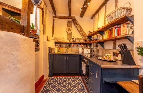 Market Drayton House | Pass the Keys Stay in the Original Home of the Gingerbread Man!
