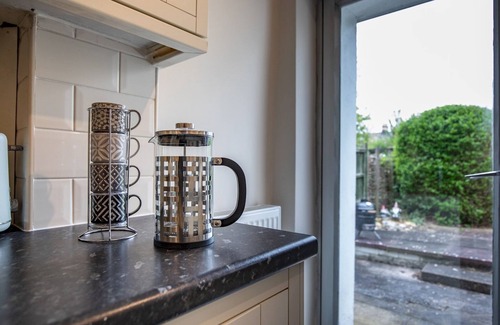 Shrewsbury House | Pass the Keys | Two bedroom Victoria Town house, easy walk of town