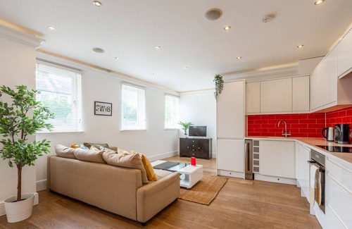 Southfields Apartment | Pass the Keys | Wimbledon Hidden Gem with garden