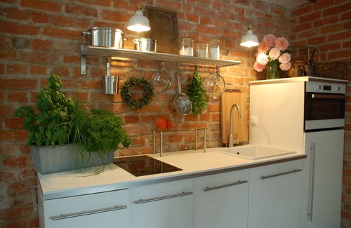 Lockwitz Apartment | Past straw Manufactory Dresden with industrial charm & Baroque splendor