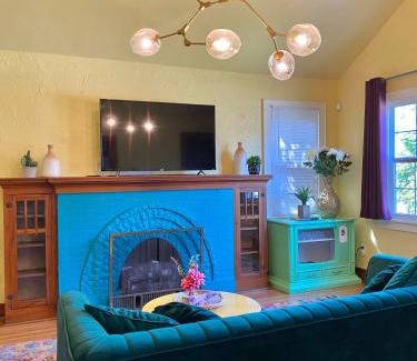 Central Oklahoma City House | Pastel Palace - near Plaza & Uptown 23rd