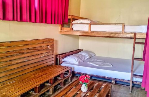 Mabinay Hotel | Pastora Homestay