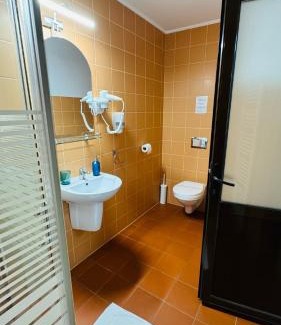 Bughea de Sus House | Pastravaria Bratioara