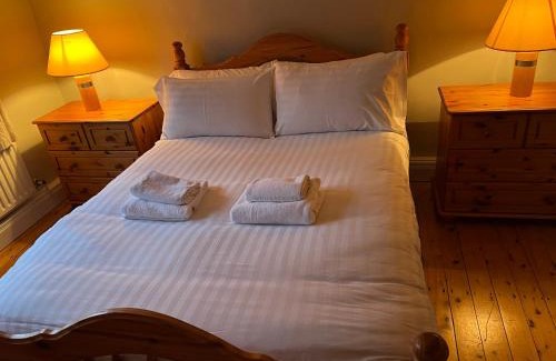 Enniskillen House | Pat's Cottage