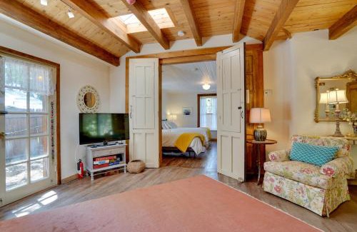 Patagonia House | Patagonia Cottage with Patio and Yard Walk to Town!