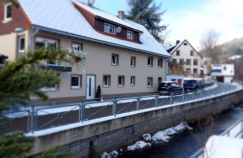 Lenzkirch Apartment | Paterre "haus an der Haslach"