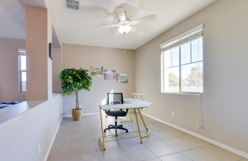 Gilbert House | Patio and Balcony Spacious Gilbert Getaway!