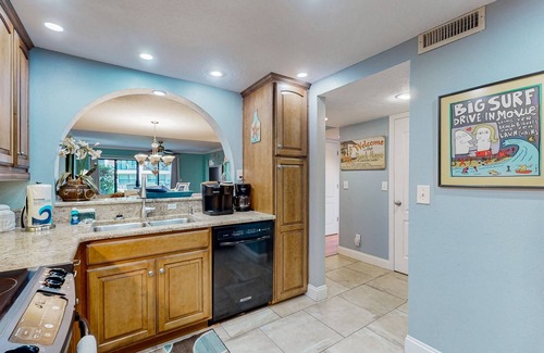 Butler Beach Condo | Patio Condo in Oceanfront Community w/Pool – Walk to Beach