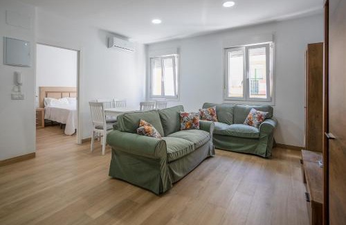 Algeciras Apartment | Patio Cuarenta 1B